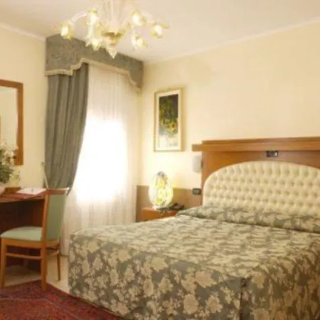 فندق إيل مورو دي فينيزيا 3*